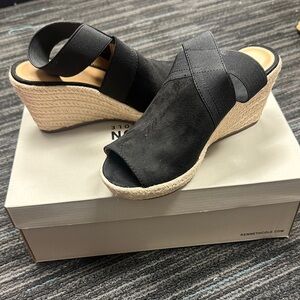 Brand New Kenneth Cole Black and Tan Wedge Sandals